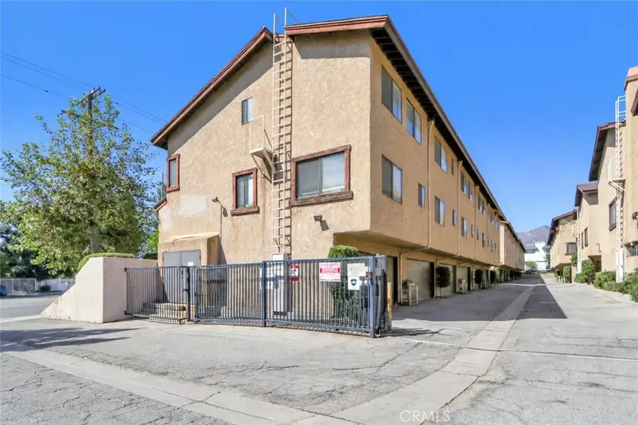 14201 Foothill Boulevard #17, Sylmar, CA 91342 - #3