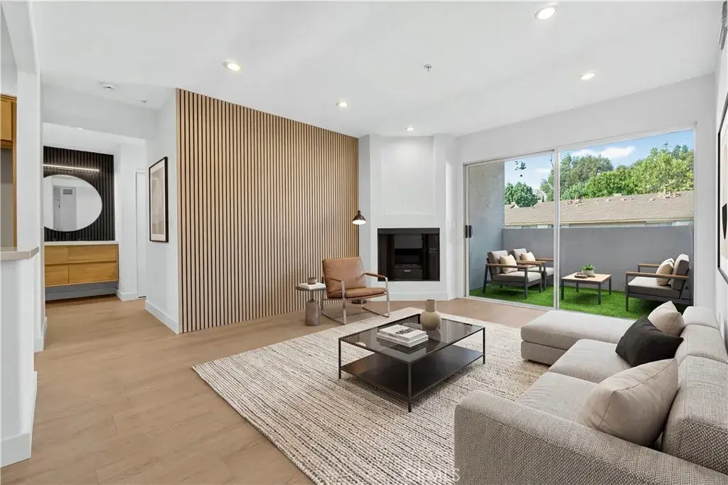 15455 Sherman Way #9, Van Nuys, CA 91406 - #1