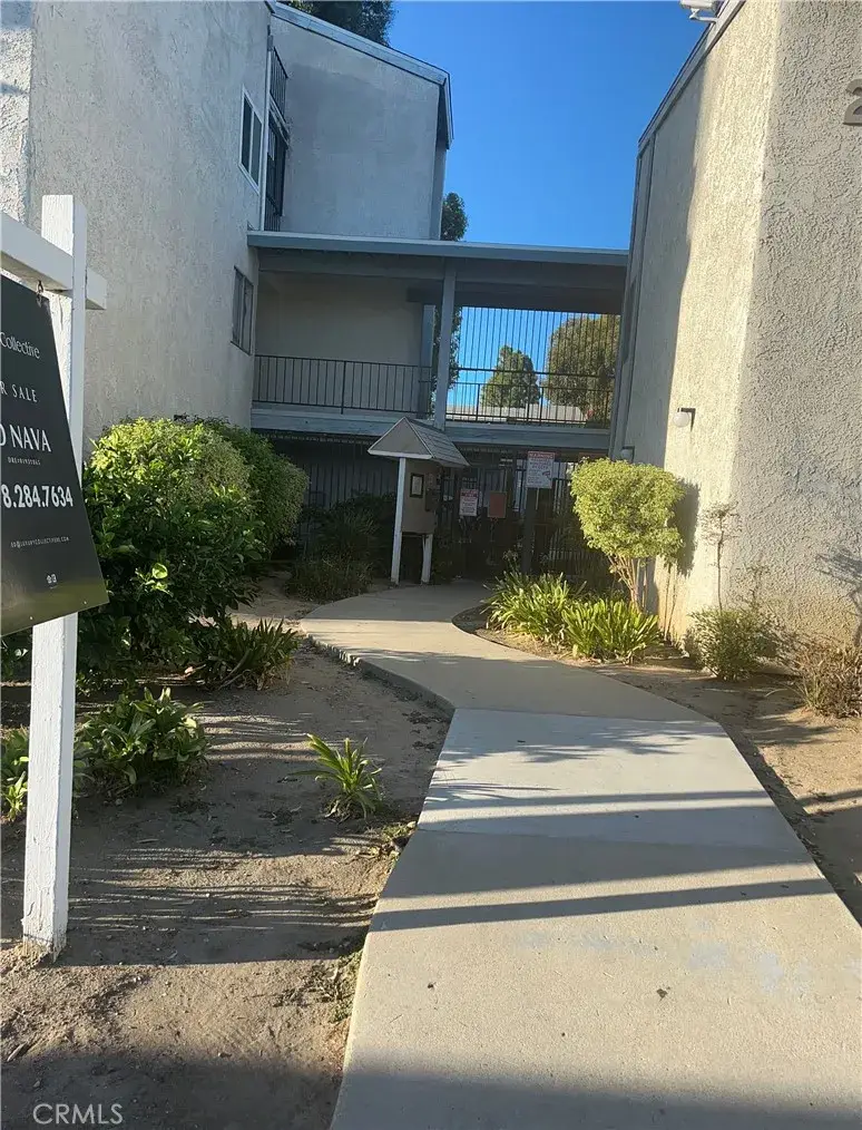 21801 Roscoe, Canoga Park, CA 91304 - #2