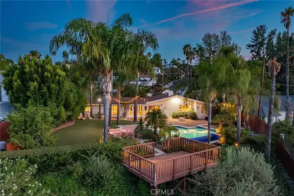 23365 Calvert Street, Woodland Hills, CA 91367