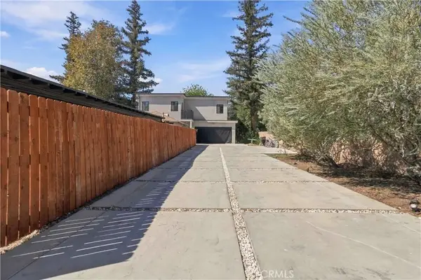 8633 Zelzah, Northridge, CA 91325