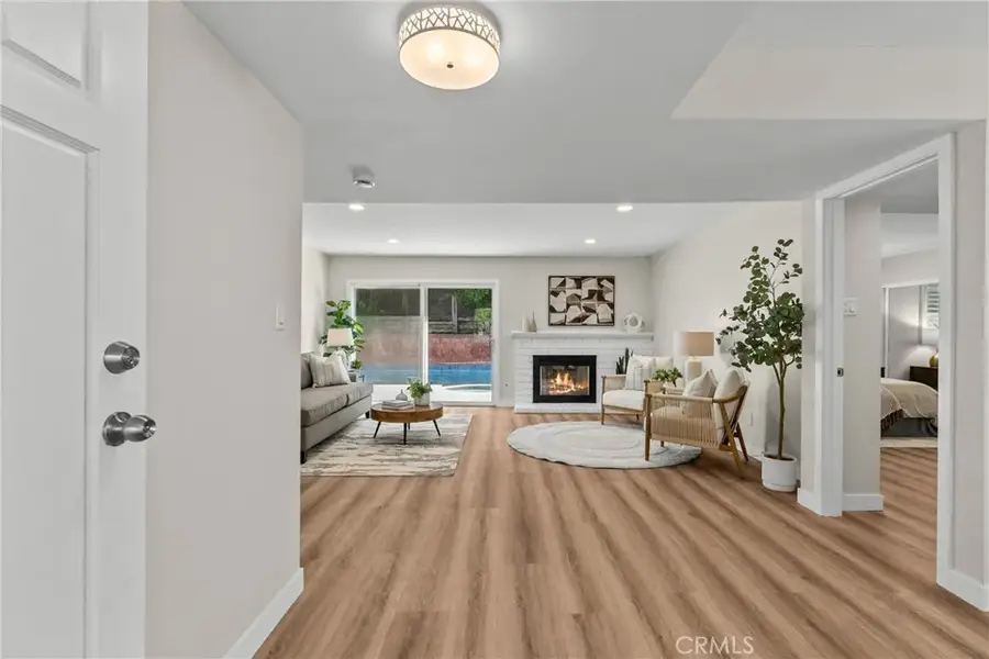 24716 Fain, Newhall, CA 91321 - #3