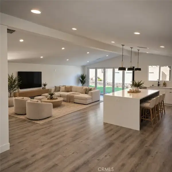 7831 Capistrano, West Hills, CA 91304