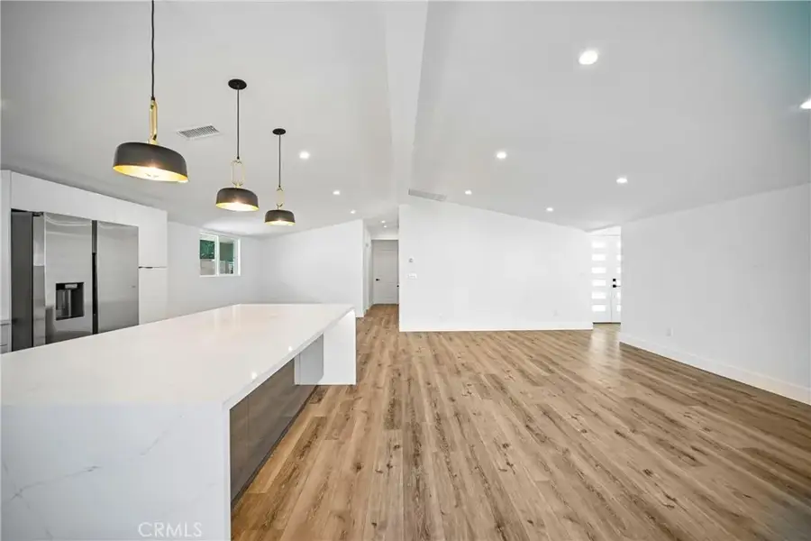 7831 Capistrano, West Hills, CA 91304 - #3