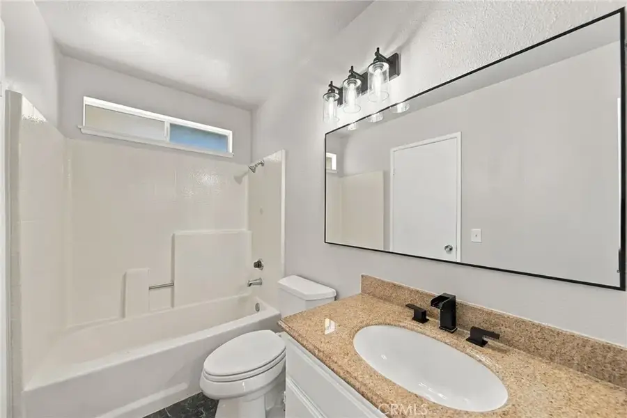 27715 Wakefield, Castaic, CA 91384 - #3