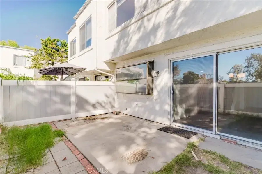 18501 Mayall Street #A, Northridge, CA 91324 - #2