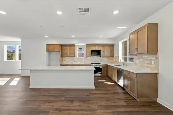 562 Via Zibello, Camarillo, CA 93012