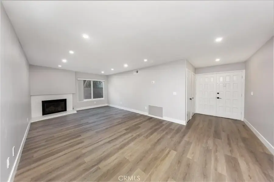 28108 Oaklar Drive, Saugus, CA 91350 - #3