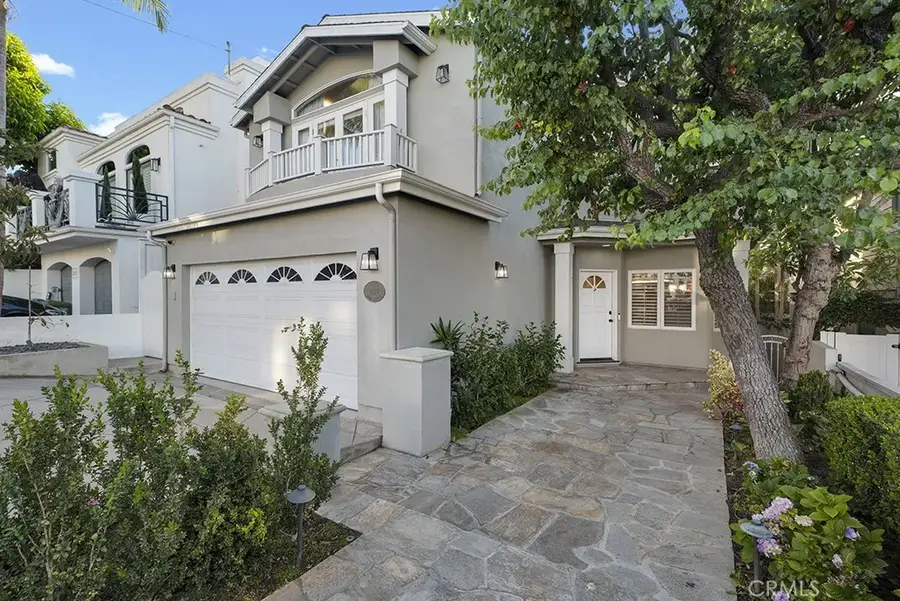 2317 Pine Avenue, Manhattan Beach, CA 90266 - #2
