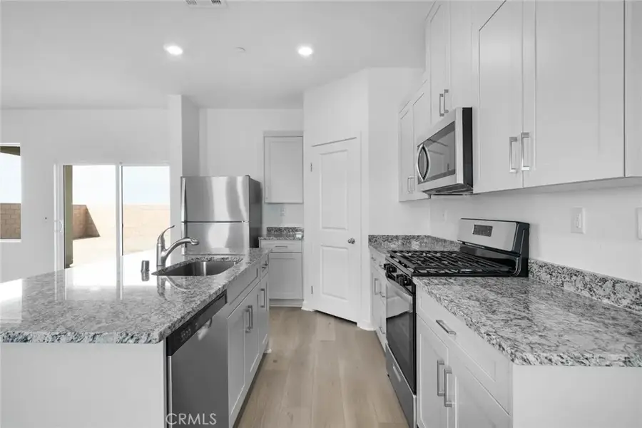 12147 Del Sur Street, Victorville, CA 92392 - Image #2