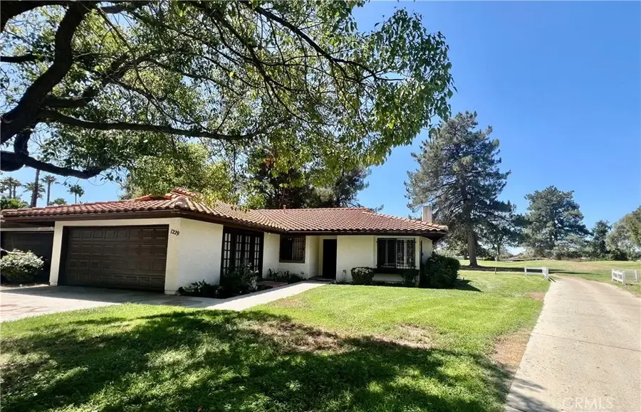 1229 Seven Hills Dr, Hemet, CA 92545 - Image #2