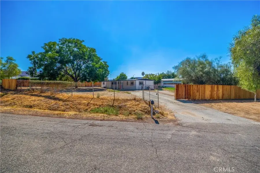 45991 Willowbrook, Hemet, CA 92544 - Image #2