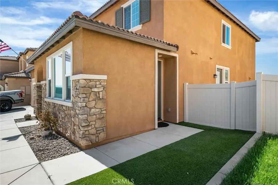 8002 Sorrento Way, Highland, CA 92346 - Image #2