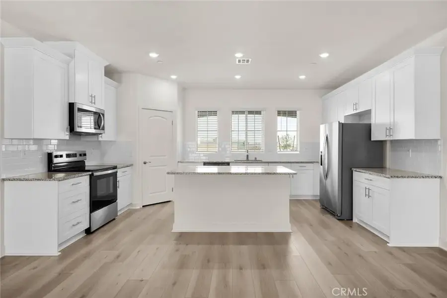 14891 Desert Lily, Apple Valley, CA 92307 - Image #3