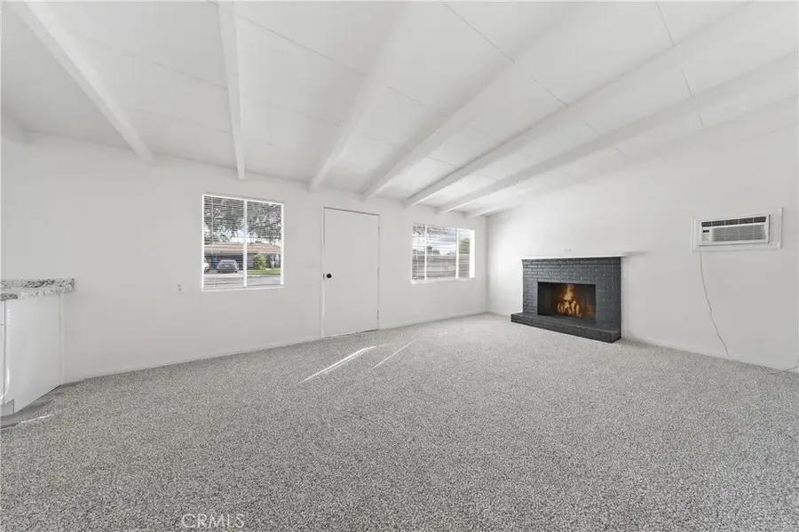 42116 Acacia Avenue, Hemet, CA 92544 - Image #2