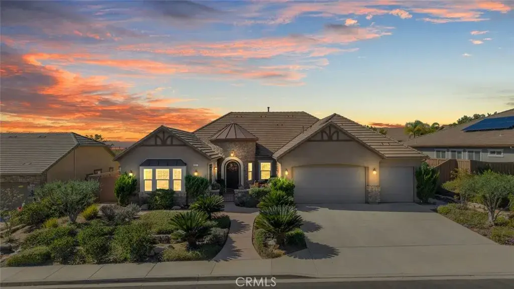 227 Tom Mcguinness Jr Circle, Fallbrook, CA 92028 - Image #1