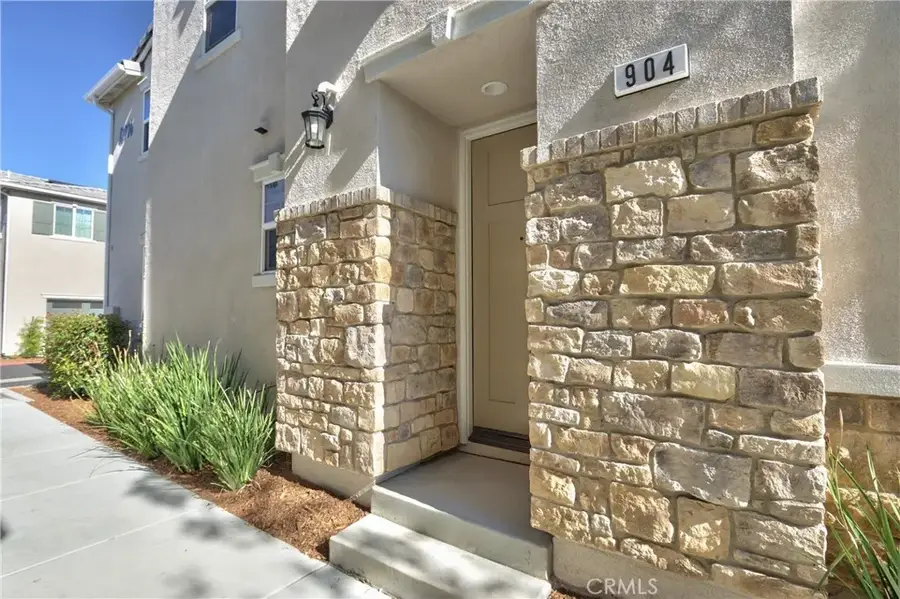 41976 Isadora #904, Murrieta, CA 92562 - Image #3