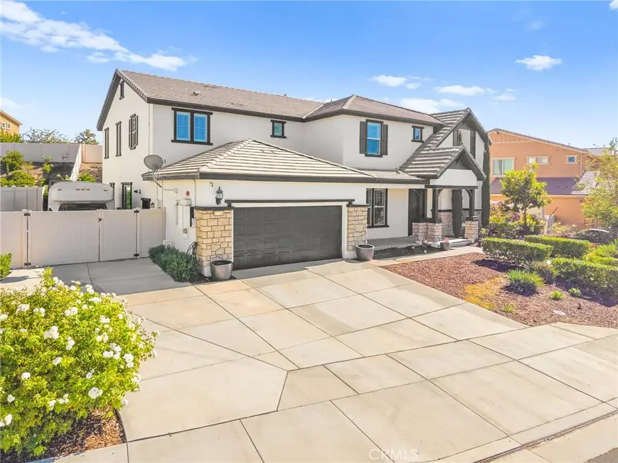 37746 Golden Eagle, Murrieta, CA 92563 - Image #2