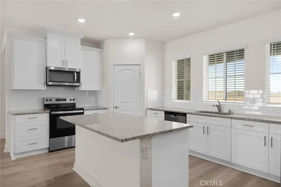 14829 Desert Lily Court, Apple Valley, CA 92307 - Image #2