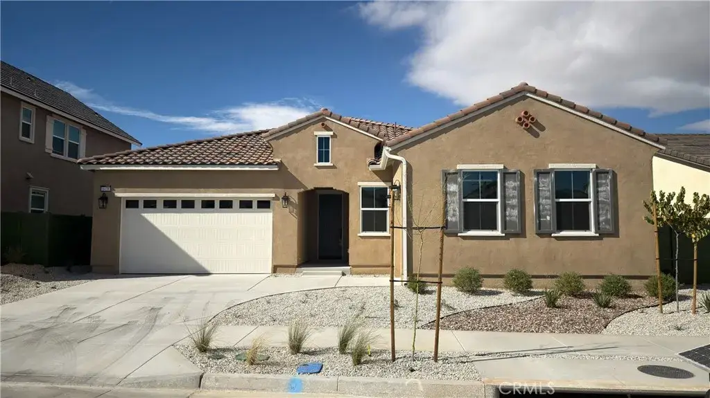6438 Castle Crags Avenue, Hesperia, CA 92345 - Image #1