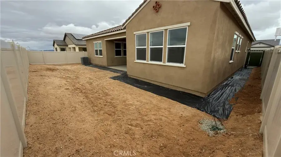 6438 Castle Crags Avenue, Hesperia, CA 92345 - Image #2