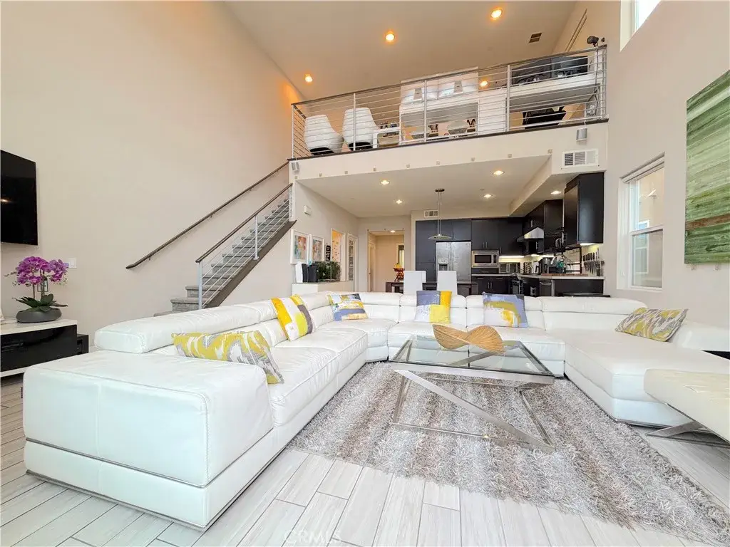 1540 W Artesia Square #G, Gardena, CA 90248 - Image #1