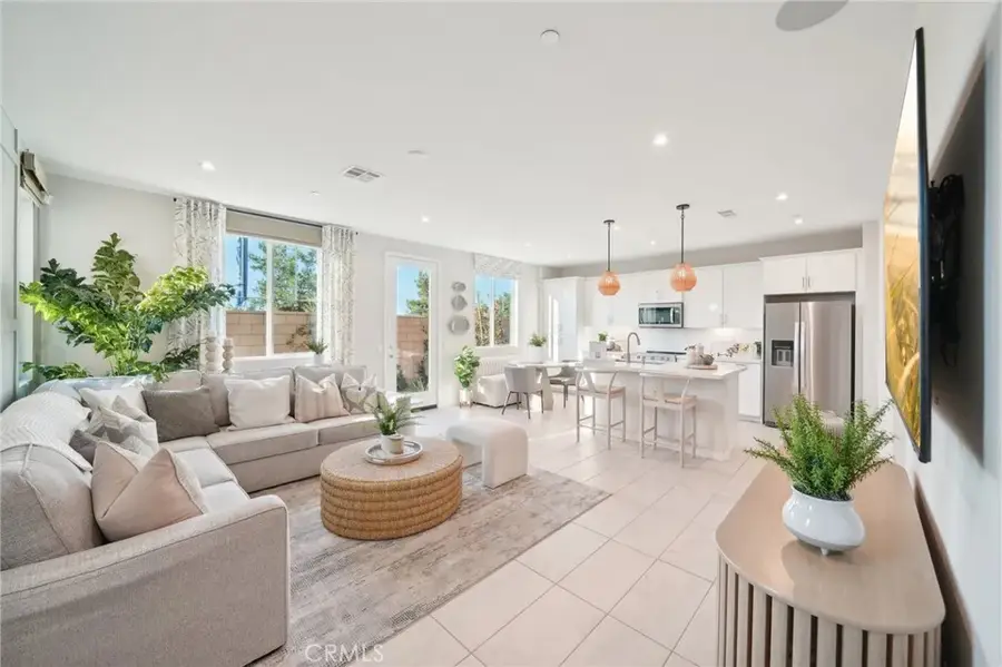 16079 Montenegro Lane, Fontana, CA 92336 - Image #3