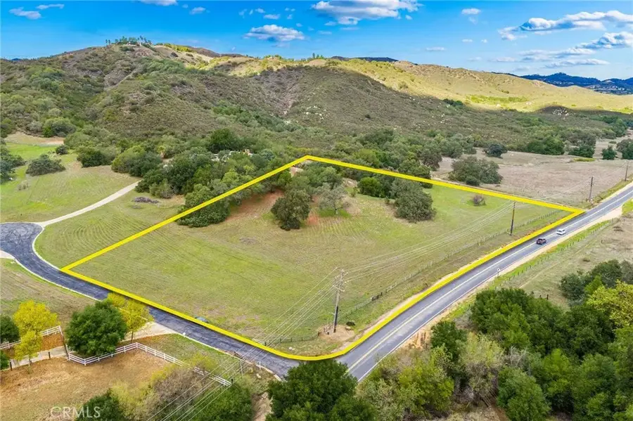 20750 Burl Oaks, Murrieta, CA 92562 - Image #2