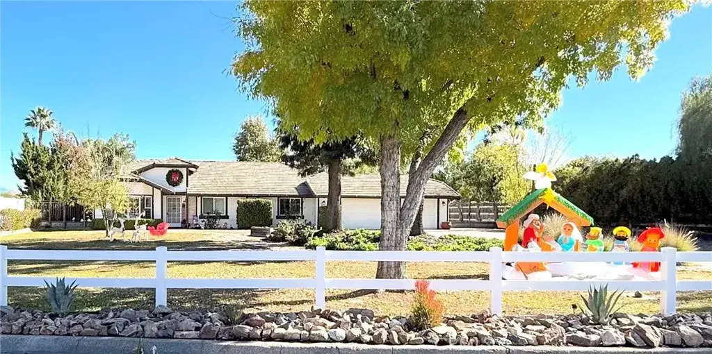 28870 Broken Arrow Cir, Menifee, CA 92584 - Image #1