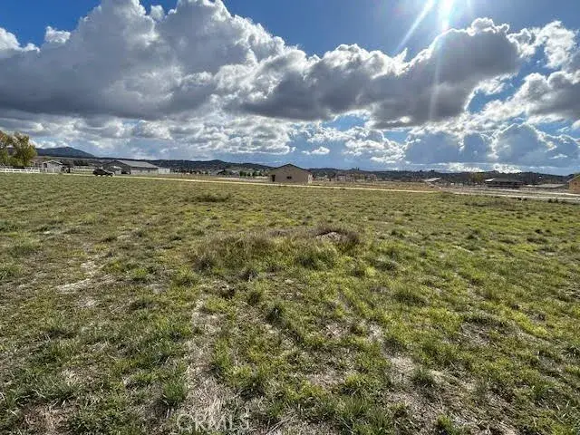 295 Flightline Way, Aguanga, CA 92536 - Image #2