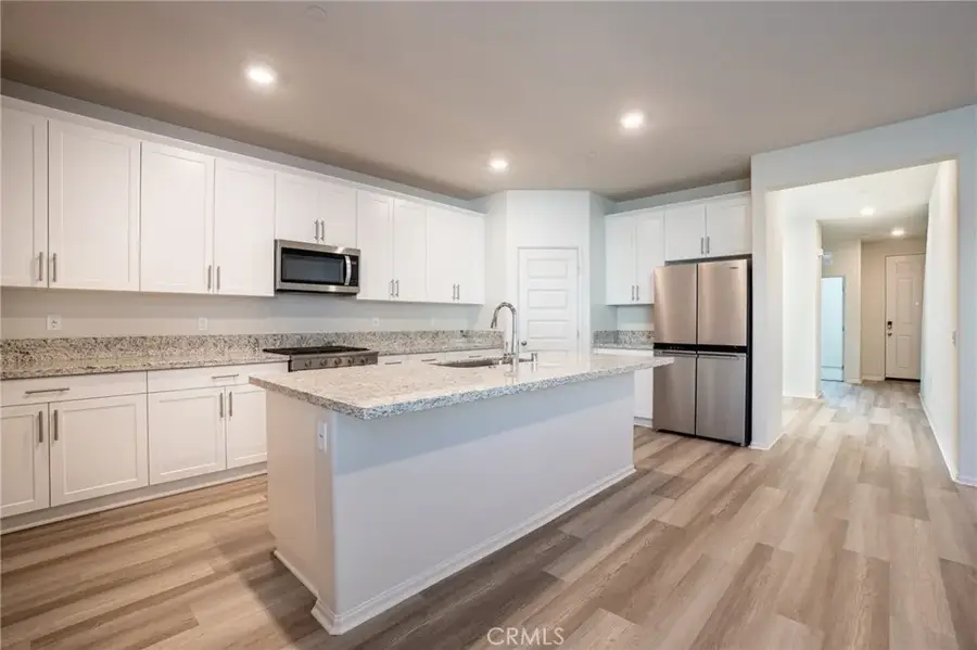 19508 Hanging Rock Rd., Lake Elsinore, CA 92532 - Image #2