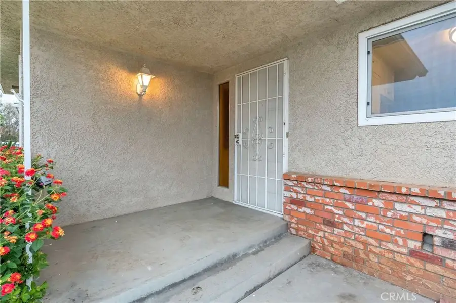 3072 W Indianapolis, Fresno, CA 93722 - Image #2