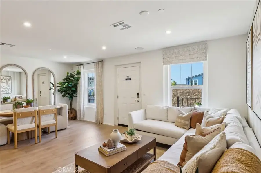 15513 April Dawn Way #3, Fontana, CA 92336 - Image #3