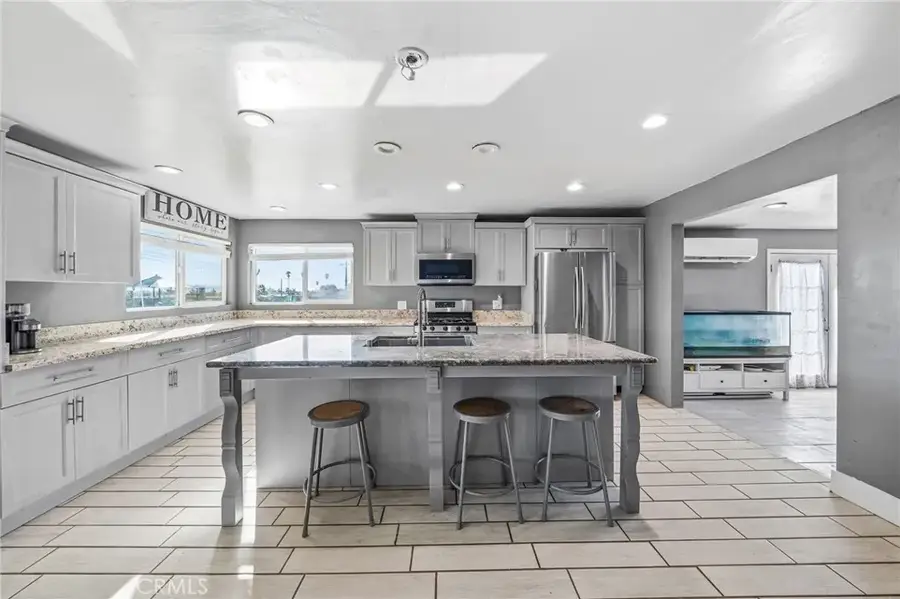 530 Park, Perris, CA 92570 - Image #3