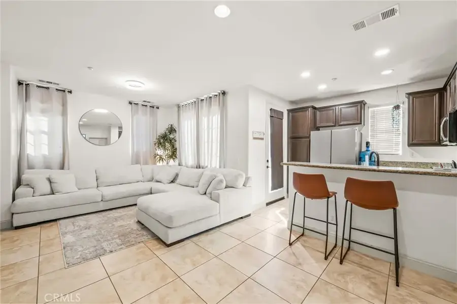 31210 Strawberry Tree Ln #52, Temecula, CA 92592 - Image #2