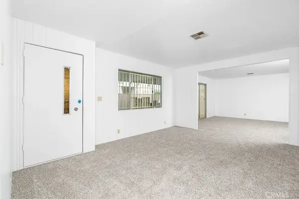 793 W Johnston, Hemet, CA 92543