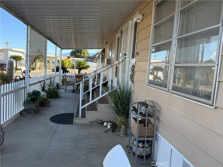 332 N Lyon, Hemet, CA 92543 - Image #3