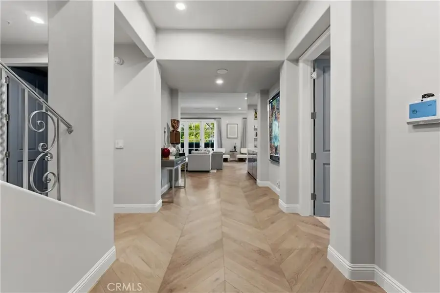 11500 San Vicente Boulevard #202, Los Angeles, CA 90049 - Image #2