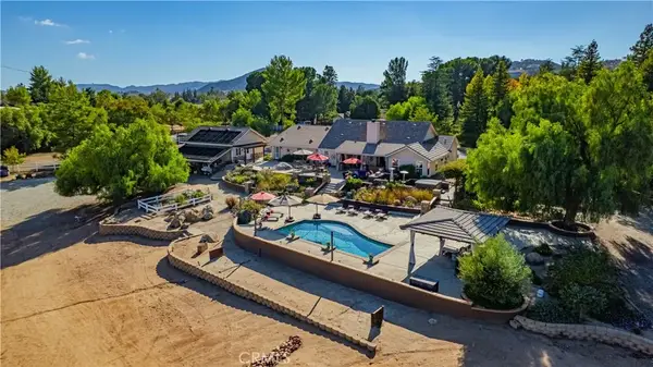 19315 Avenida Cordoba, Murrieta, CA 92562