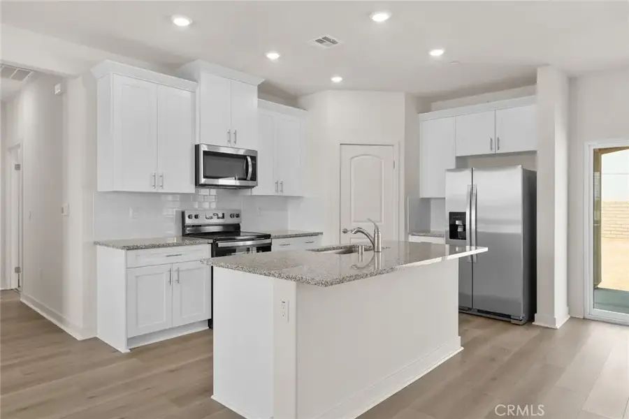 14811 Indigo, Apple Valley, CA 92307 - Image #3