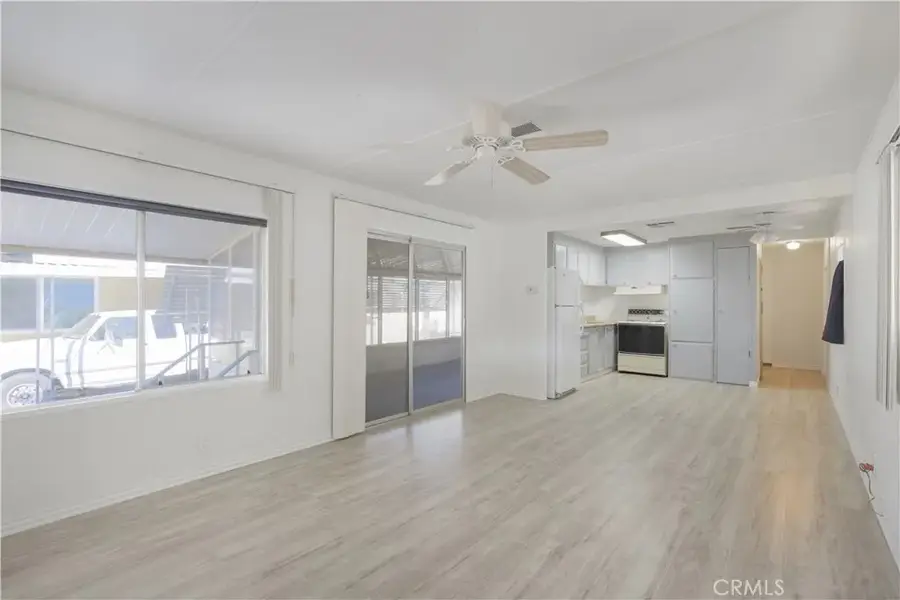 725 W Thornton #41, Hemet, CA 92543 - Image #2