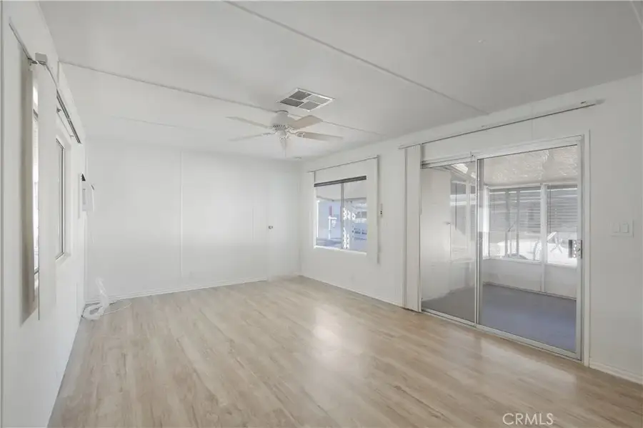 725 W Thornton #41, Hemet, CA 92543 - Image #3