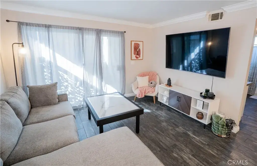 16377 Lakeshore Dr #1A, Lake Elsinore, CA 92530 - Image #1