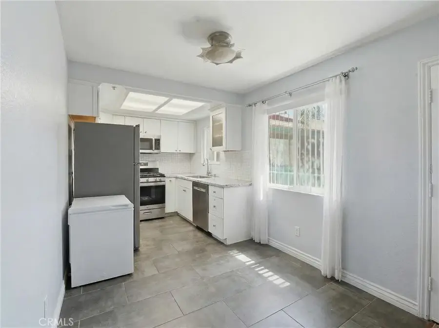 14405 Cerise #13, Hawthorne, CA 90250 - Image #2