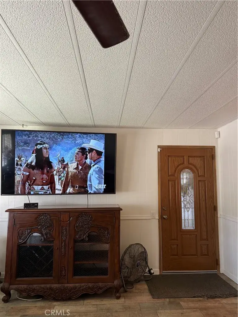 1025 S Lyon, Hemet, CA 92543 - #2