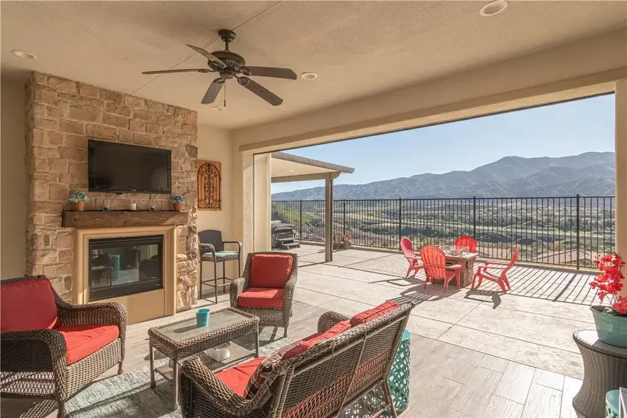 11523 Explorer Court, Corona, CA 92883 - #2