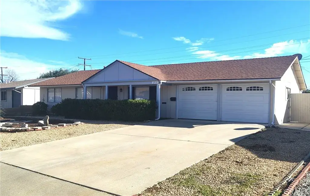 27131 Pinehurst Road, Menifee, CA 92586 - Image #1