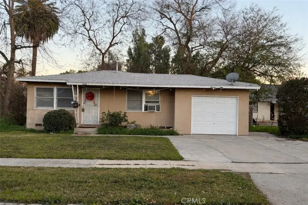 3142 Cedar St, Riverside, CA 92501 - #1