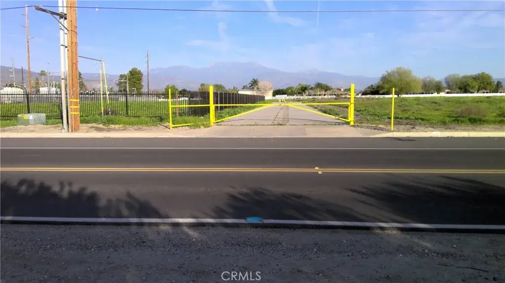 3 N Lyon, Hemet, CA 92543 - #1