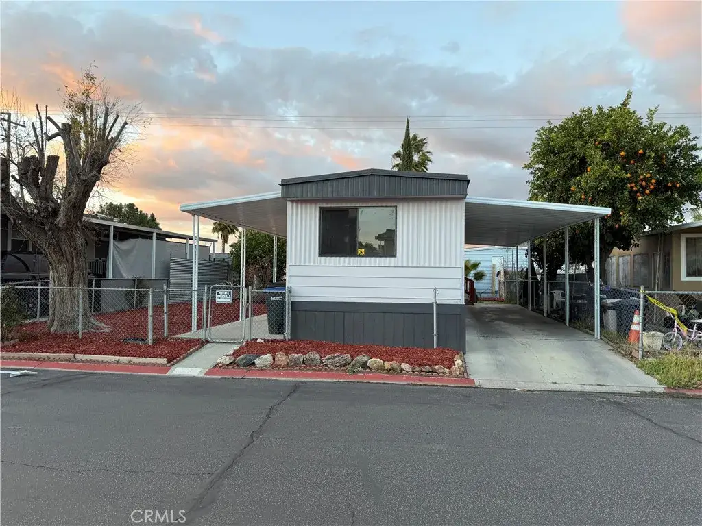 1097 N State, Hemet, CA 92543 - #1